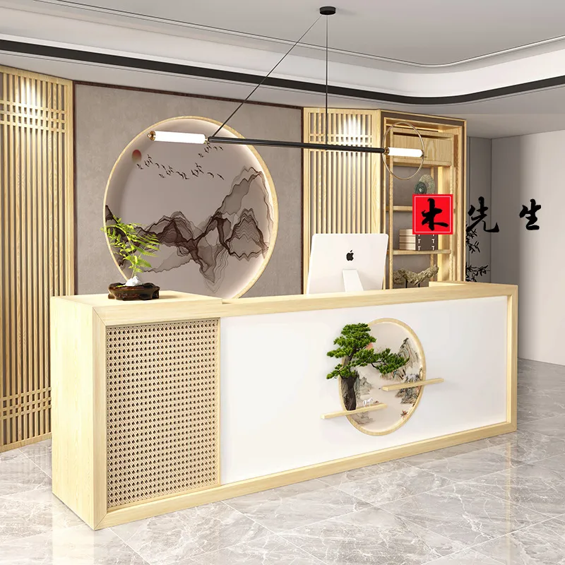 Massief houten receptiebalie i - Spa Wellness Hotel recensie en prijs